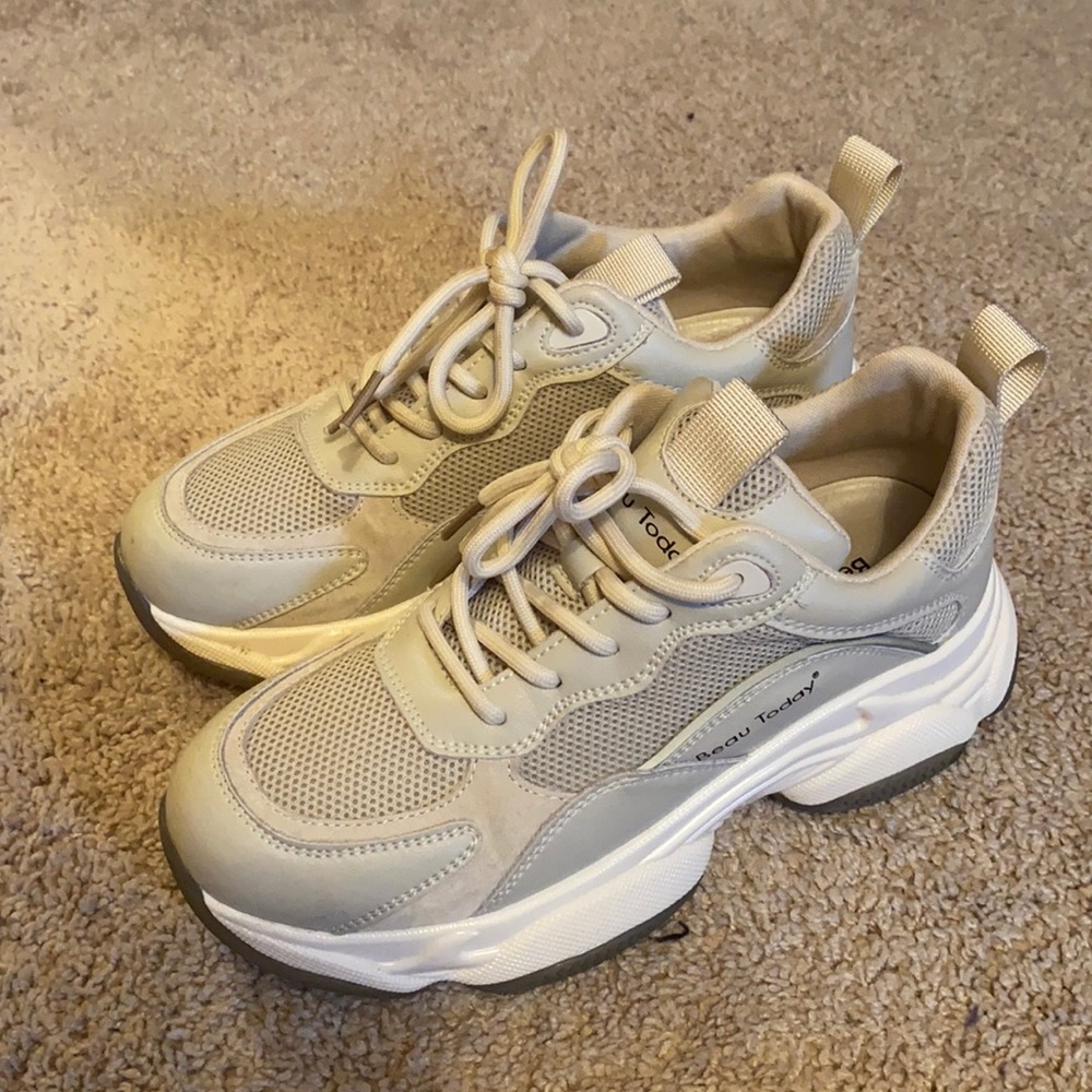 Beau Today Sneakers